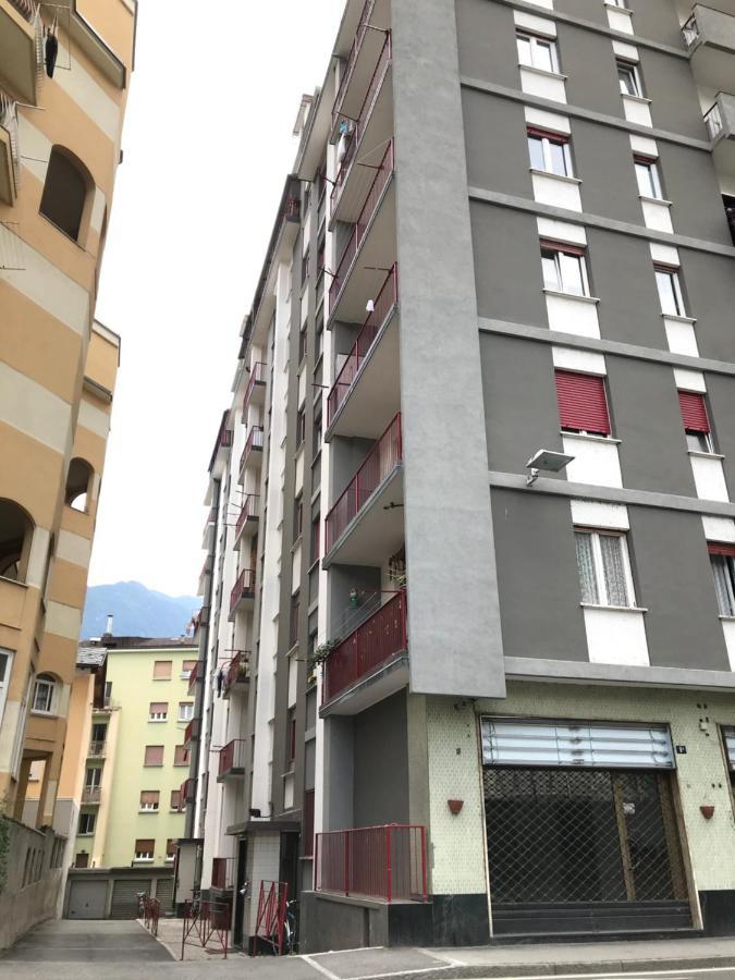 Lovely Panoramic View Apartment - Affitti Brevi Italia อาออสตา ภายนอก รูปภาพ